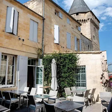 Logis De La Tour 3*