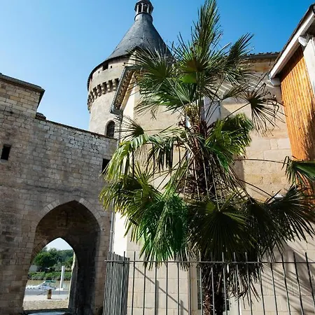 Logis De La Tour Otel 3*
