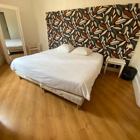 Hotel Logis De La Tour Libourne