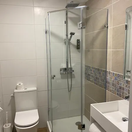 Logis De La Tour Hotel Libourne