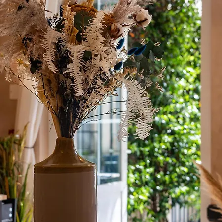 Hotel Logis De La Tour Libourne