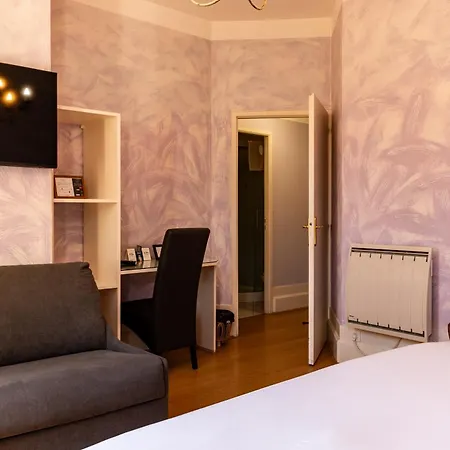 Hotel Logis De La Tour Libourne