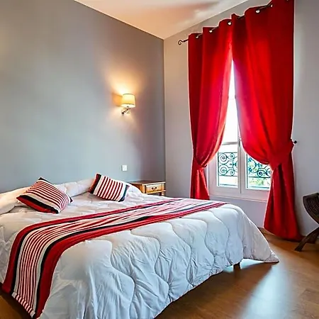 Hotel Logis De La Tour Libourne