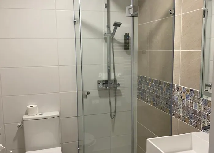 Logis De La Tour Hotel Libourne