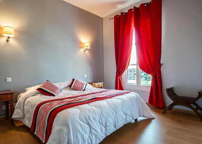 Logis De La Tour Libourne